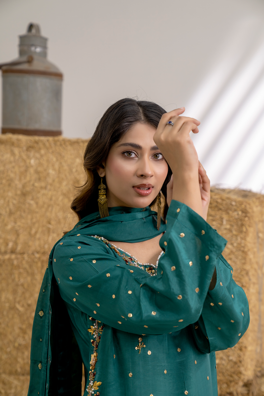 Emerald Green Embroidered 3-Piece Unstitched Suit with Organza Dupatta